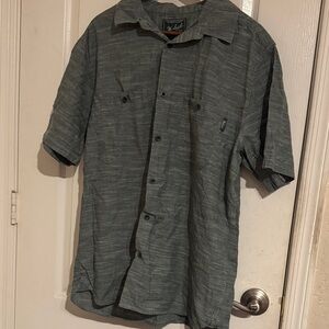 EUC Woolridge Shirt Mens Gray Button Up Short Sleeve Chest Pockets- Large